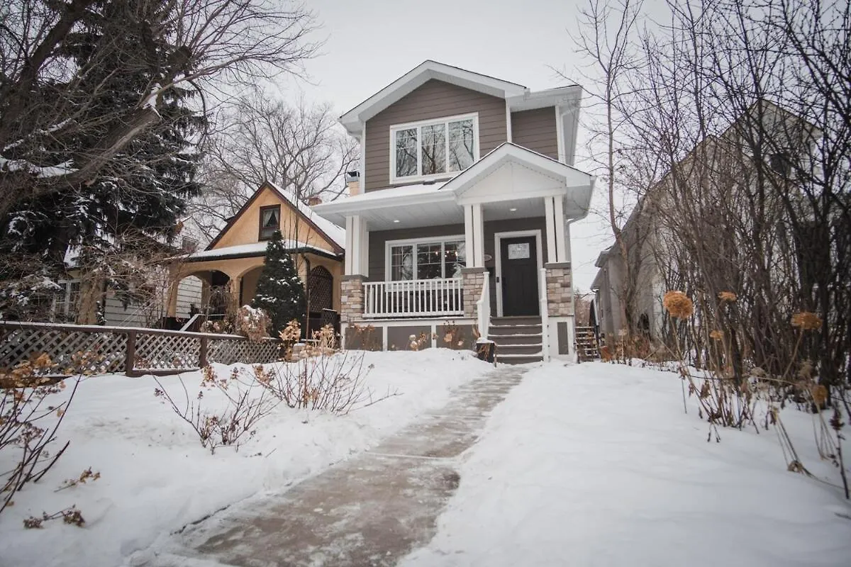 Holiday home Downtown Kingbed 4Br Fireplace Bikelane Edmonton