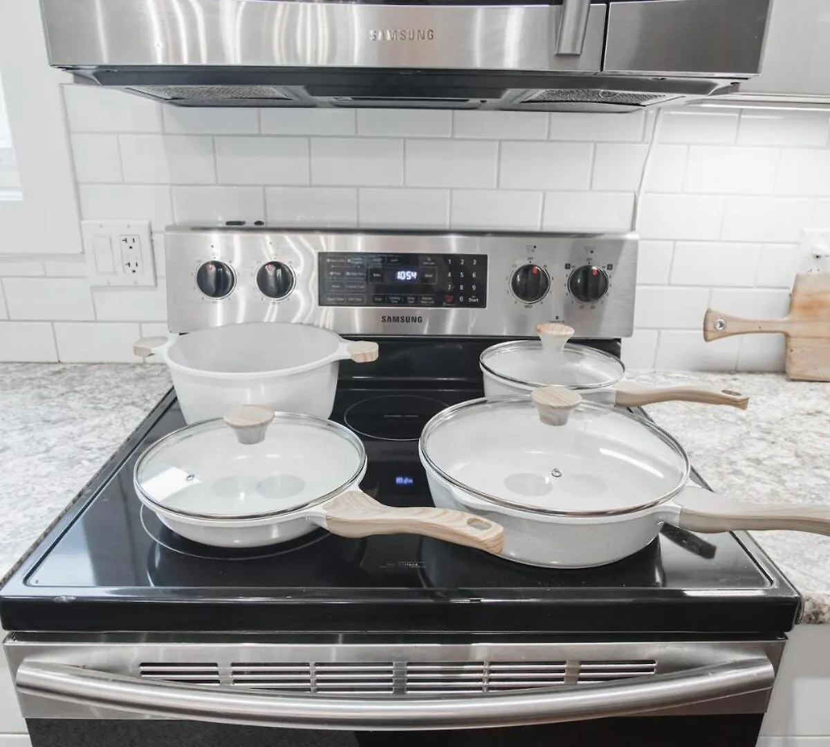 Holiday home Downtown Kingbed 4Br Fireplace Bikelane Edmonton